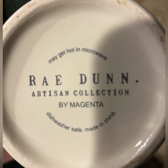 Rae Dunn Mr. & Mrs. Claus large mugs - Picture 4 of 4